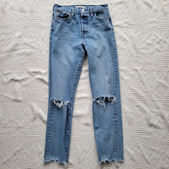 Levi's Wedgie Distressed Knee High Waisted 100% Cotton Denim Jeans- Medium Wash - Picture 1 of 10